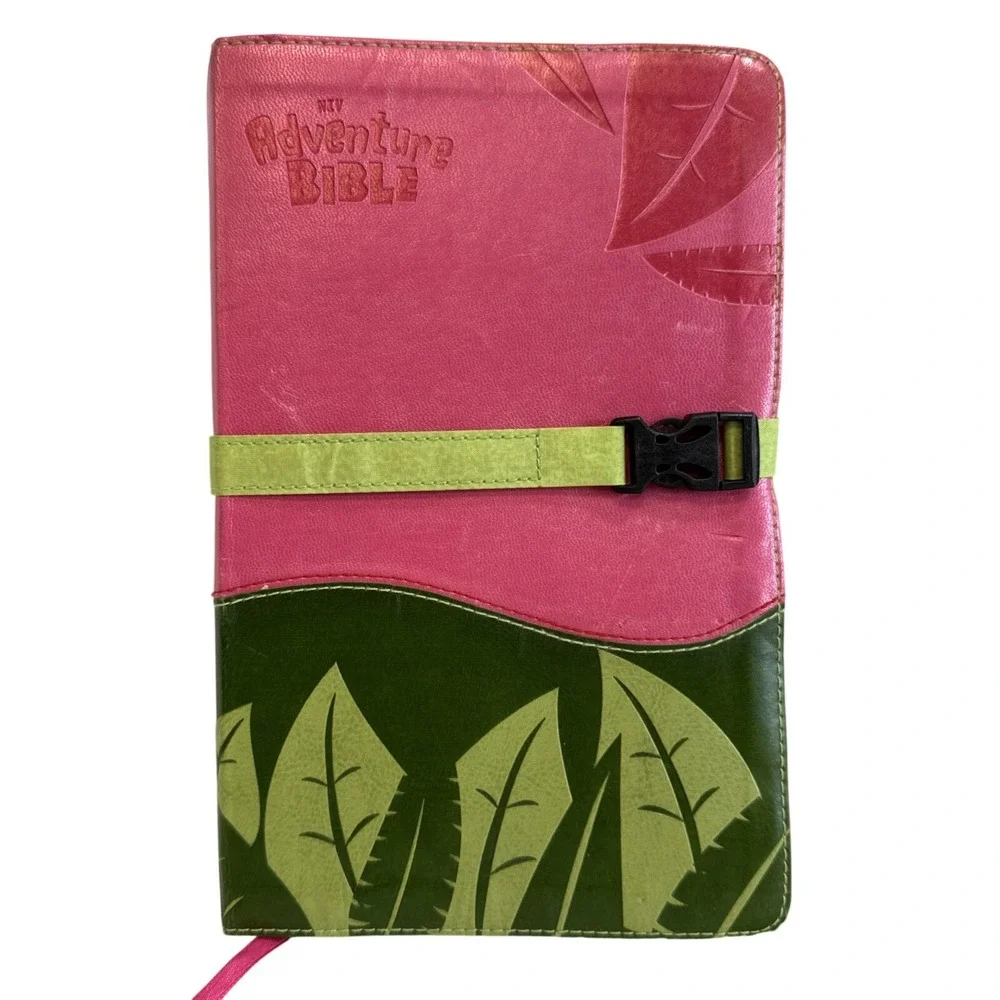 NIV Adventure Bible for Kids Pink Green Jungle Theme Jesus Christ